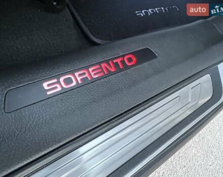 Серый Киа Соренто, объемом двигателя 2.2 л и пробегом 170 тыс. км за 17799 $, фото 125 на Automoto.ua