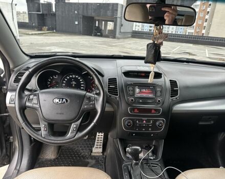 Серый Киа Соренто, объемом двигателя 2.2 л и пробегом 226 тыс. км за 13100 $, фото 6 на Automoto.ua