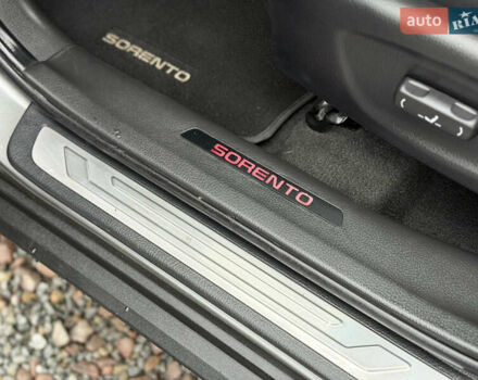 Серый Киа Соренто, объемом двигателя 2.2 л и пробегом 143 тыс. км за 17400 $, фото 20 на Automoto.ua
