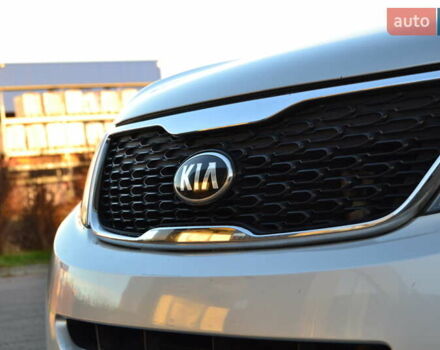 Серый Киа Соренто, объемом двигателя 2.2 л и пробегом 170 тыс. км за 17799 $, фото 15 на Automoto.ua