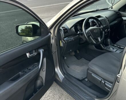 Серый Киа Соренто, объемом двигателя 2.4 л и пробегом 115 тыс. км за 11799 $, фото 1 на Automoto.ua