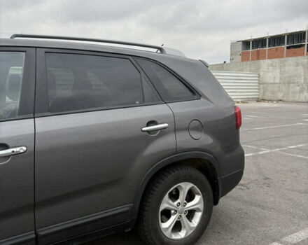 Серый Киа Соренто, объемом двигателя 2.2 л и пробегом 200 тыс. км за 15600 $, фото 2 на Automoto.ua