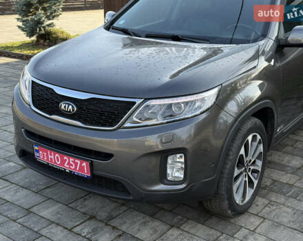 Серый Киа Соренто, объемом двигателя 2.2 л и пробегом 265 тыс. км за 15800 $, фото 11 на Automoto.ua
