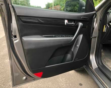 Серый Киа Соренто, объемом двигателя 2.4 л и пробегом 147 тыс. км за 11000 $, фото 14 на Automoto.ua