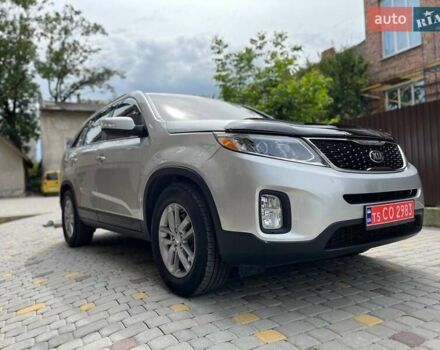 Серый Киа Соренто, объемом двигателя 2.4 л и пробегом 140 тыс. км за 13500 $, фото 4 на Automoto.ua