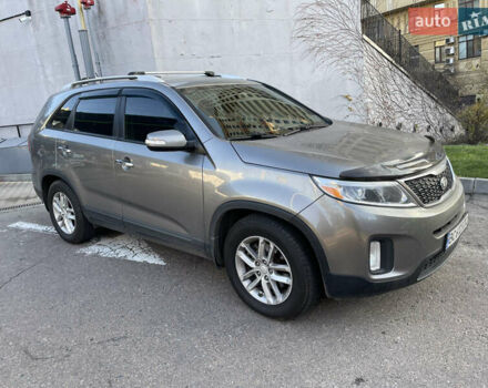 Сірий Кіа Соренто, об'ємом двигуна 2.36 л та пробігом 212 тис. км за 10000 $, фото 5 на Automoto.ua