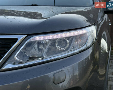 Серый Киа Соренто, объемом двигателя 2.2 л и пробегом 265 тыс. км за 15800 $, фото 12 на Automoto.ua