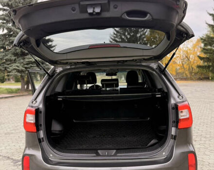 Киа Соренто 2014 в Дубно на Automoto.ua Серый Киа Соренто, объемом двигателя 2.2 л и пробегом 220 тыс. км за 16499 $, фото 32 на Automoto.ua