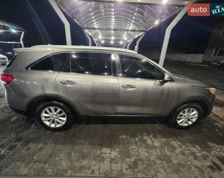 Серый Киа Соренто, объемом двигателя 2.4 л и пробегом 262 тыс. км за 13250 $, фото 19 на Automoto.ua