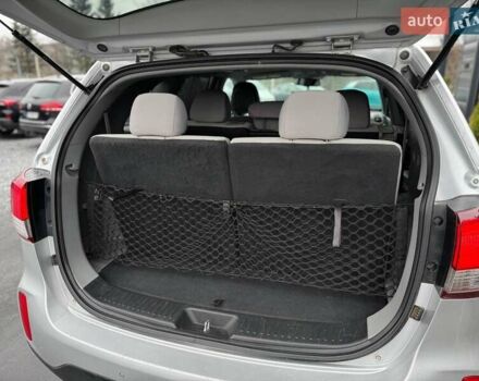 Сірий Кіа Соренто, об'ємом двигуна 2.36 л та пробігом 193 тис. км за 12300 $, фото 56 на Automoto.ua