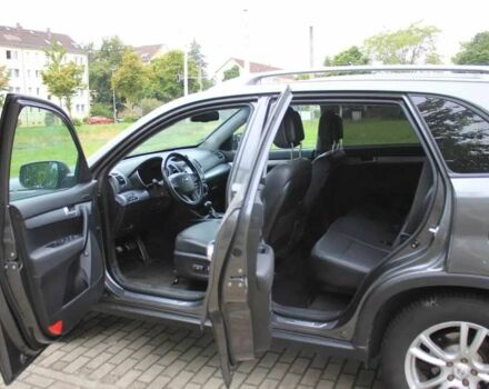 Сірий Кіа Соренто, об'ємом двигуна 2.2 л та пробігом 95 тис. км за 9800 $, фото 9 на Automoto.ua