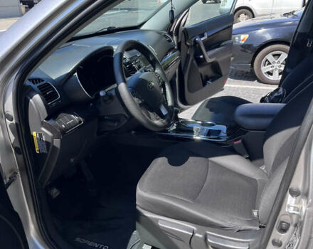 Сірий Кіа Соренто, об'ємом двигуна 2.36 л та пробігом 150 тис. км за 14300 $, фото 14 на Automoto.ua