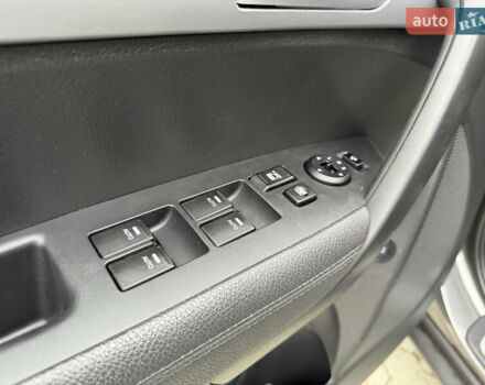 Серый Киа Соренто, объемом двигателя 2.2 л и пробегом 220 тыс. км за 16499 $, фото 54 на Automoto.ua