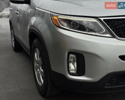 Сірий Кіа Соренто, об'ємом двигуна 2.36 л та пробігом 193 тис. км за 12300 $, фото 14 на Automoto.ua