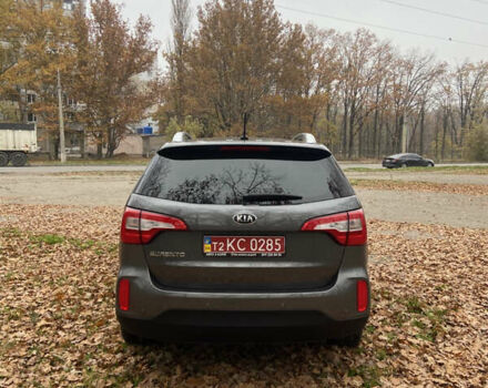 Сірий Кіа Соренто, об'ємом двигуна 2 л та пробігом 147 тис. км за 16500 $, фото 5 на Automoto.ua