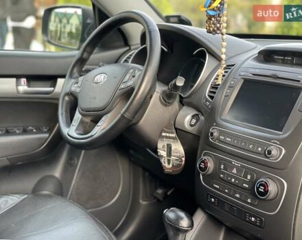 Киа Соренто 2014 в Стрые на Automoto.ua Серый Киа Соренто, объемом двигателя 2.2 л и пробегом 240 тыс. км за 17750 $, фото 33 на Automoto.ua