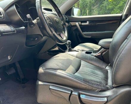 Серый Киа Соренто, объемом двигателя 2.4 л и пробегом 160 тыс. км за 13500 $, фото 7 на Automoto.ua