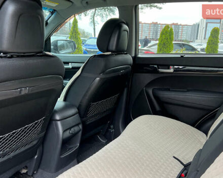 Сірий Кіа Соренто, об'ємом двигуна 2.36 л та пробігом 155 тис. км за 14800 $, фото 19 на Automoto.ua