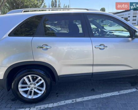 Сірий Кіа Соренто, об'ємом двигуна 2.36 л та пробігом 150 тис. км за 14300 $, фото 11 на Automoto.ua