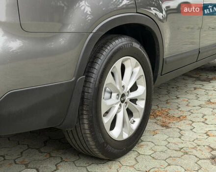 Серый Киа Соренто, объемом двигателя 2.2 л и пробегом 220 тыс. км за 16499 $, фото 6 на Automoto.ua