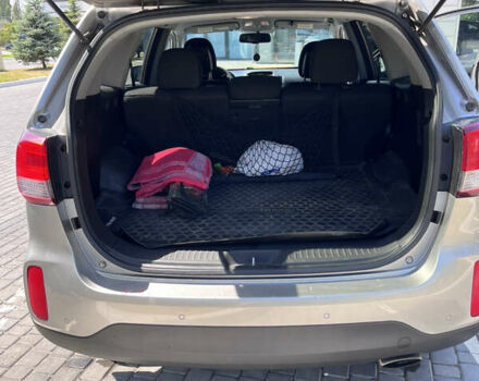 Сірий Кіа Соренто, об'ємом двигуна 2.36 л та пробігом 150 тис. км за 14300 $, фото 12 на Automoto.ua