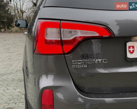 Серый Киа Соренто, объемом двигателя 2.2 л и пробегом 220 тыс. км за 16499 $, фото 7 на Automoto.ua