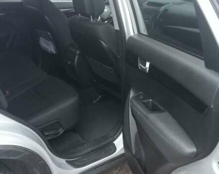 Серый Киа Соренто, объемом двигателя 2.35 л и пробегом 206 тыс. км за 12600 $, фото 3 на Automoto.ua