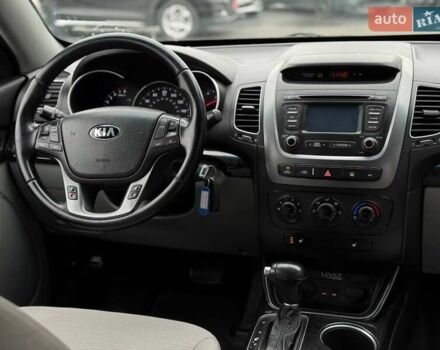 Сірий Кіа Соренто, об'ємом двигуна 2.36 л та пробігом 193 тис. км за 12300 $, фото 53 на Automoto.ua