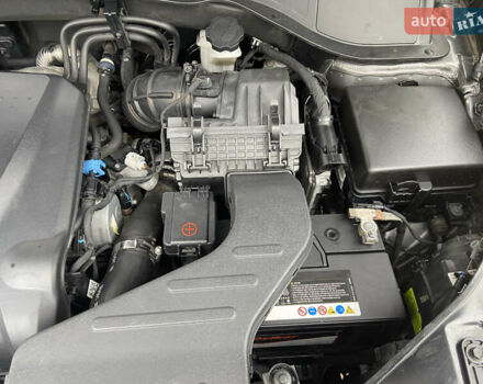 Серый Киа Соренто, объемом двигателя 2 л и пробегом 147 тыс. км за 16400 $, фото 9 на Automoto.ua