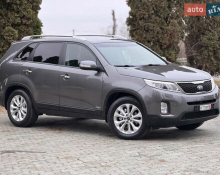 Серый Киа Соренто, объемом двигателя 2.2 л и пробегом 220 тыс. км за 16499 $, фото 2 на Automoto.ua