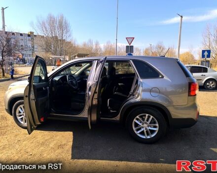 Серый Киа Соренто, объемом двигателя 2.4 л и пробегом 147 тыс. км за 12700 $, фото 5 на Automoto.ua