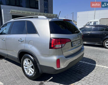 Сірий Кіа Соренто, об'ємом двигуна 2.36 л та пробігом 150 тис. км за 14300 $, фото 4 на Automoto.ua