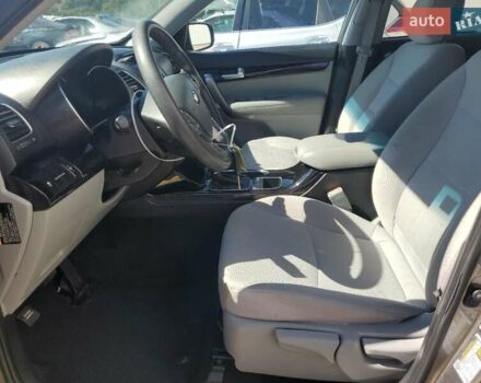Киа Соренто 2014 в Киеве на Automoto.ua Серый Киа Соренто, объемом двигателя 2.35 л и пробегом 127 тыс. км за 1500 $, фото 6 на Automoto.ua
