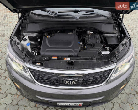 Серый Киа Соренто, объемом двигателя 2.2 л и пробегом 220 тыс. км за 16499 $, фото 61 на Automoto.ua