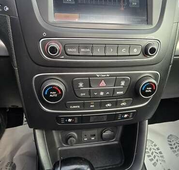 Серый Киа Соренто, объемом двигателя 2.2 л и пробегом 154 тыс. км за 17300 $, фото 25 на Automoto.ua