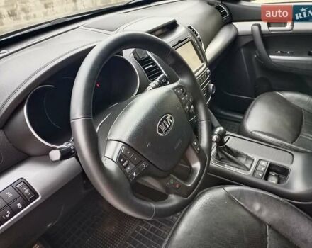 Сірий Кіа Соренто, об'ємом двигуна 2.2 л та пробігом 176 тис. км за 18500 $, фото 17 на Automoto.ua