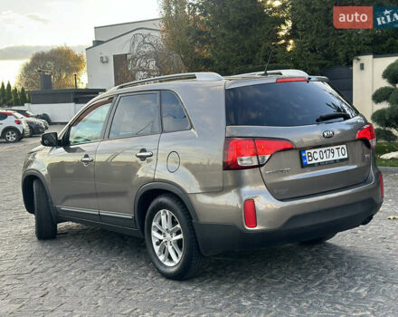 Сірий Кіа Соренто, об'ємом двигуна 2.35 л та пробігом 191 тис. км за 14500 $, фото 6 на Automoto.ua