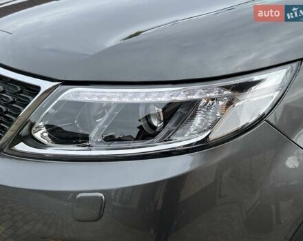Киа Соренто 2014 в Ивано-Франковске на Automoto.ua Серый Киа Соренто, объемом двигателя 2.2 л и пробегом 221 тыс. км за 17499 $, фото 31 на Automoto.ua