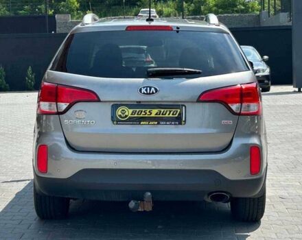 Серый Киа Соренто, объемом двигателя 2.4 л и пробегом 160 тыс. км за 13500 $, фото 4 на Automoto.ua