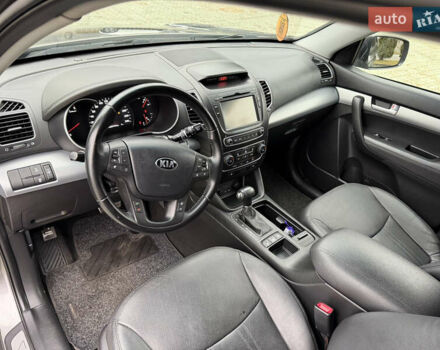 Серый Киа Соренто, объемом двигателя 2.2 л и пробегом 220 тыс. км за 16499 $, фото 27 на Automoto.ua