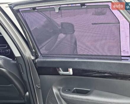 Серый Киа Соренто, объемом двигателя 2 л и пробегом 185 тыс. км за 16900 $, фото 6 на Automoto.ua