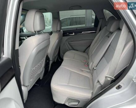 Сірий Кіа Соренто, об'ємом двигуна 2.36 л та пробігом 193 тис. км за 12300 $, фото 43 на Automoto.ua