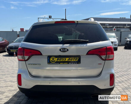 Серый Киа Соренто, объемом двигателя 2.4 л и пробегом 96 тыс. км за 14500 $, фото 5 на Automoto.ua