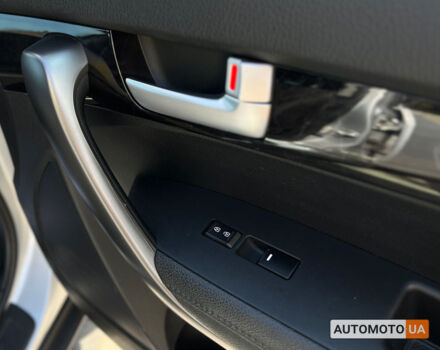 Серый Киа Соренто, объемом двигателя 2.4 л и пробегом 96 тыс. км за 14500 $, фото 26 на Automoto.ua