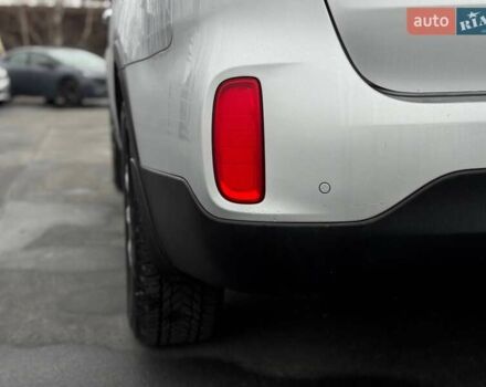 Сірий Кіа Соренто, об'ємом двигуна 2.36 л та пробігом 193 тис. км за 12300 $, фото 23 на Automoto.ua