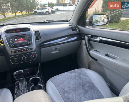 Сірий Кіа Соренто, об'ємом двигуна 2.35 л та пробігом 191 тис. км за 14500 $, фото 9 на Automoto.ua