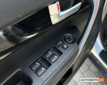 Серый Киа Соренто, объемом двигателя 2.4 л и пробегом 96 тыс. км за 14500 $, фото 10 на Automoto.ua