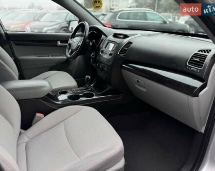 Сірий Кіа Соренто, об'ємом двигуна 2.36 л та пробігом 193 тис. км за 12300 $, фото 47 на Automoto.ua