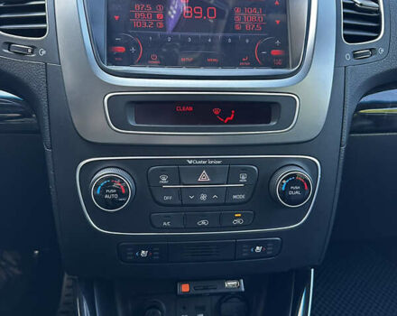 Серый Киа Соренто, объемом двигателя 2 л и пробегом 181 тыс. км за 16200 $, фото 9 на Automoto.ua