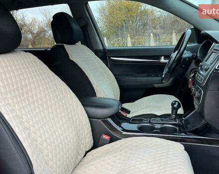 Сірий Кіа Соренто, об'ємом двигуна 2.36 л та пробігом 155 тис. км за 14800 $, фото 17 на Automoto.ua